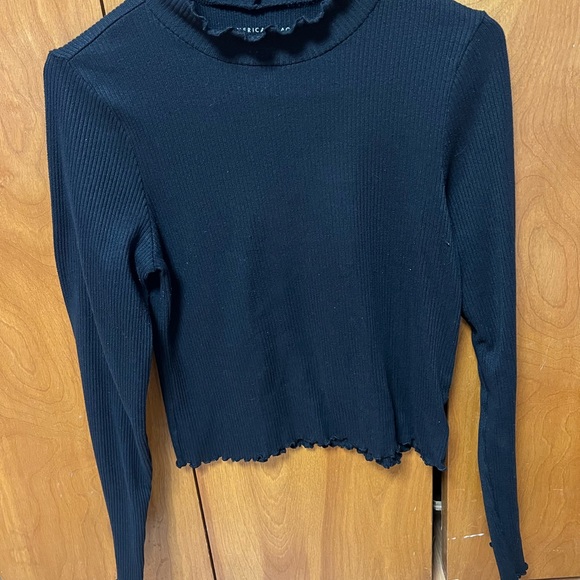 Mixed brands 2 are American Eagle Outfitters Top - Picture 4 of 14